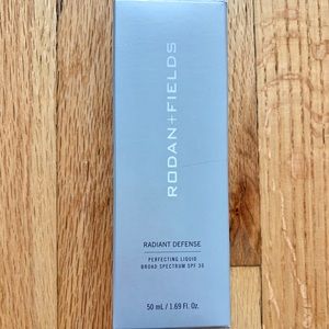 NEW Rodan + Fields Radiant Defense in Sand